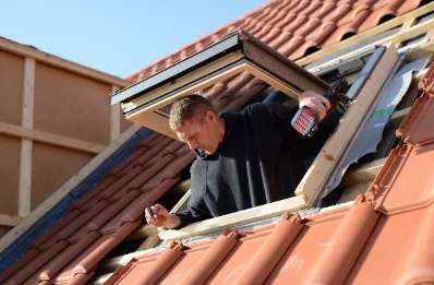 Pose de fenêtres de toit Velux à Peyrouzet